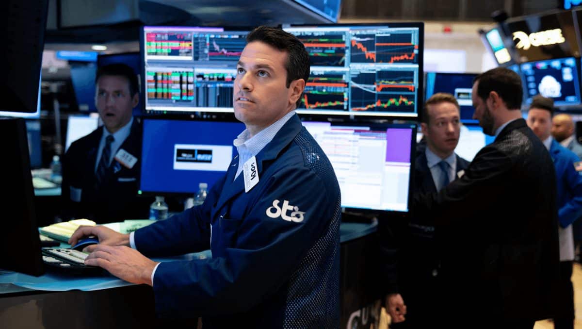 Slumping AI stocks and rising oil prices halt Wall Street’s record-breaking run