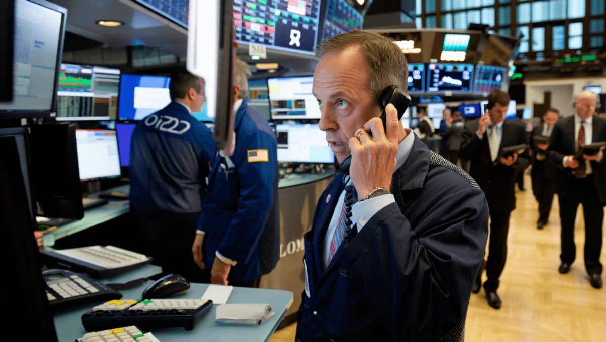 US economy expanded at solid 2.1% pace in January-March, government says, upgrading last estimate