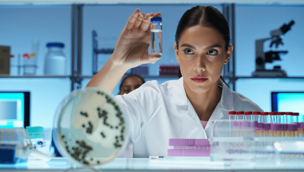 Experimental vaccine shows promise against dangerous intestinal illness