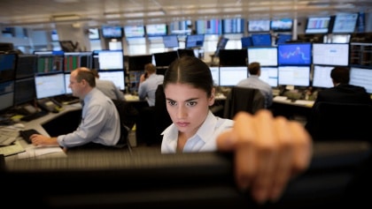 US stocks hold near records on hopes of an agreement with Iran