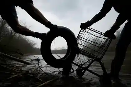 Kankakee and Iroquois river cleanup seeks volunteers Sept. 19 in 44th year